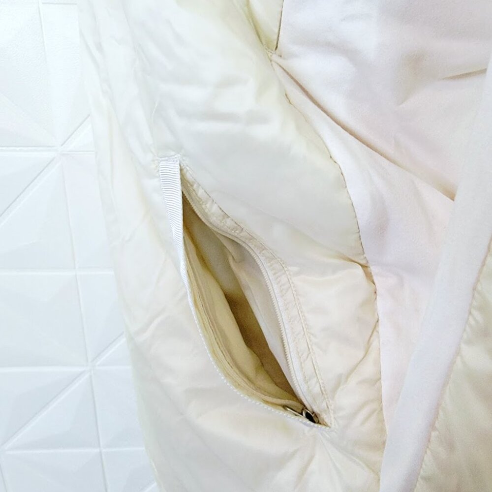 Lululemon Athletica Off-White Quilted Puffer Jacket - Picture 5 of 9